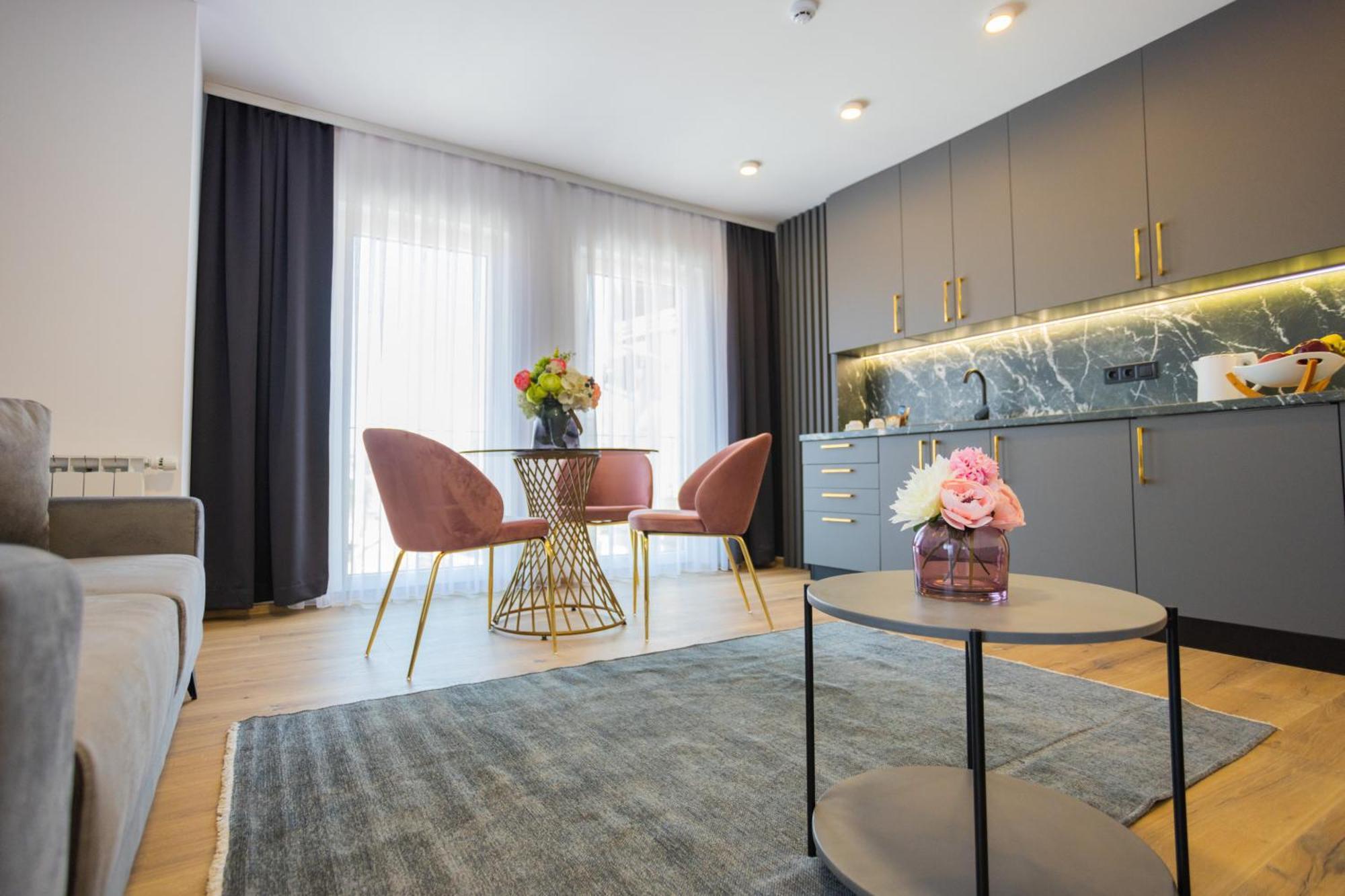 Apartamento Happy House Old Town Luxury SJJ Exterior foto